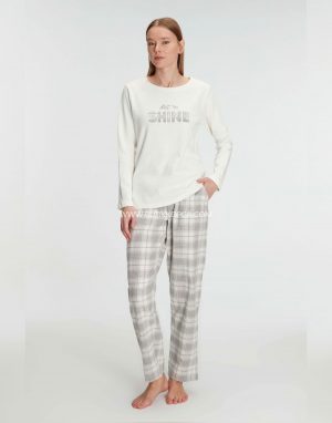 Uzun Kollu Pamuklu Kışlık Pijama Takımı Yumuşak ve Rahat Ev Şıklığı Gri