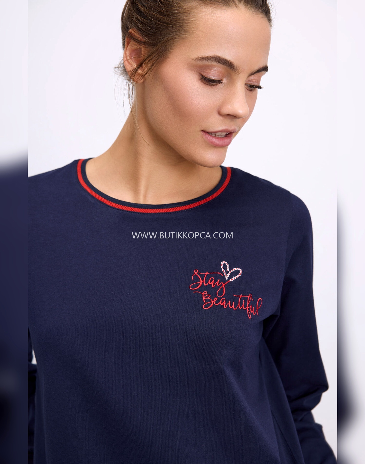 Uzun Kol Sweatshirt ve Kalpli Pantolon Pijama Takımı Şık ve Rahat Ev Giyimi Lacivert - Görsel 2