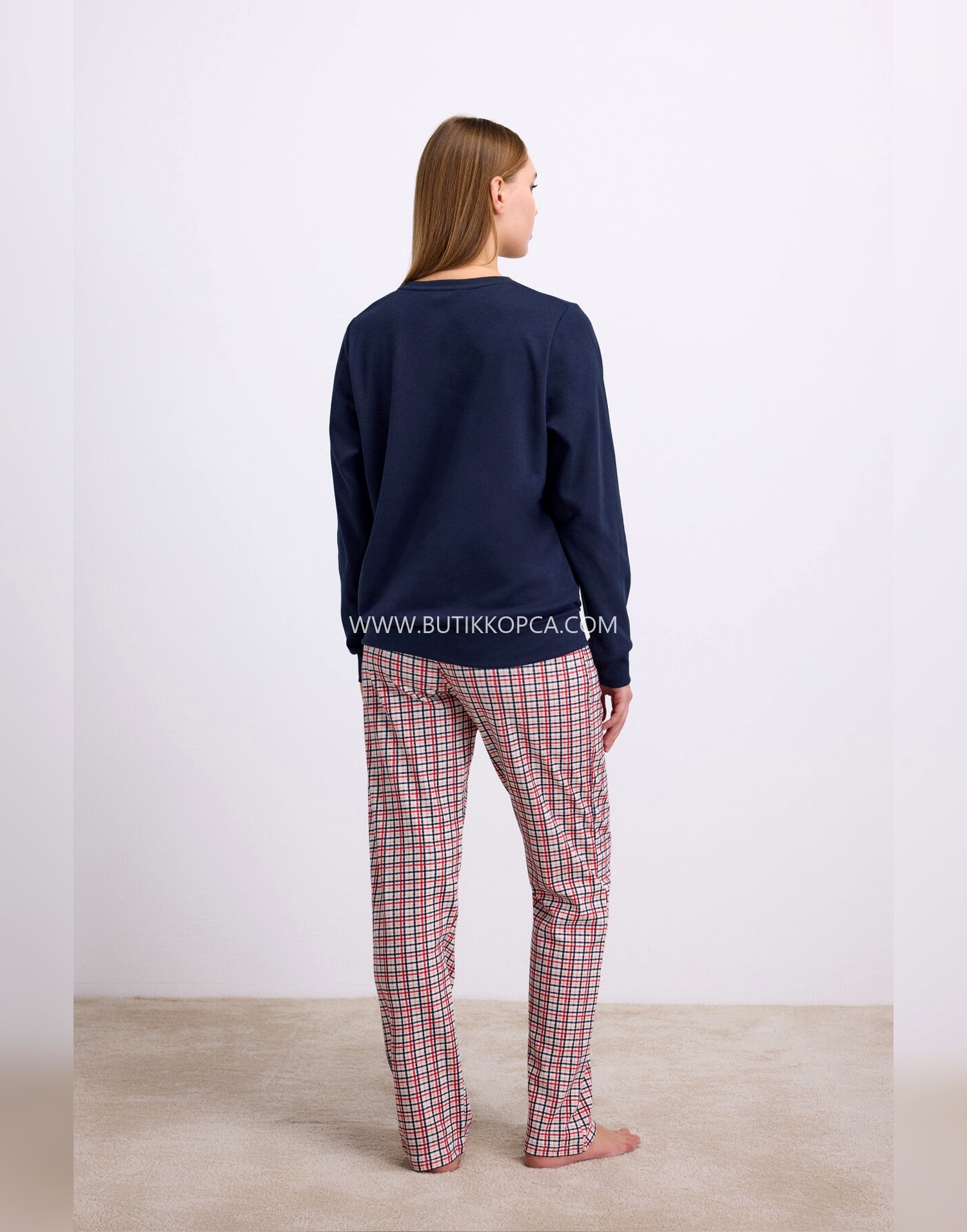 Uzun Kol Sweatshirt ve Ekose Pantolon Pijama Takımı Rahat ve Şık Ev Giyimi Lacivert - Görsel 2