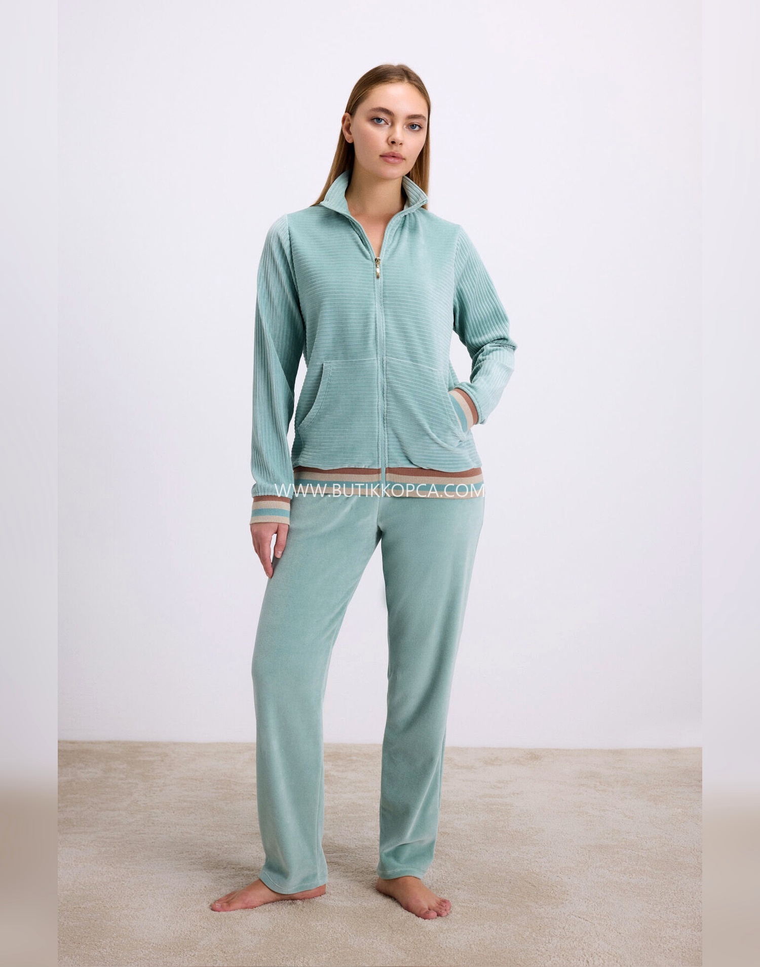 Kadife Dokulu Uzun Kollu Sweatshirt ve Pantolon Takımı Yeşil