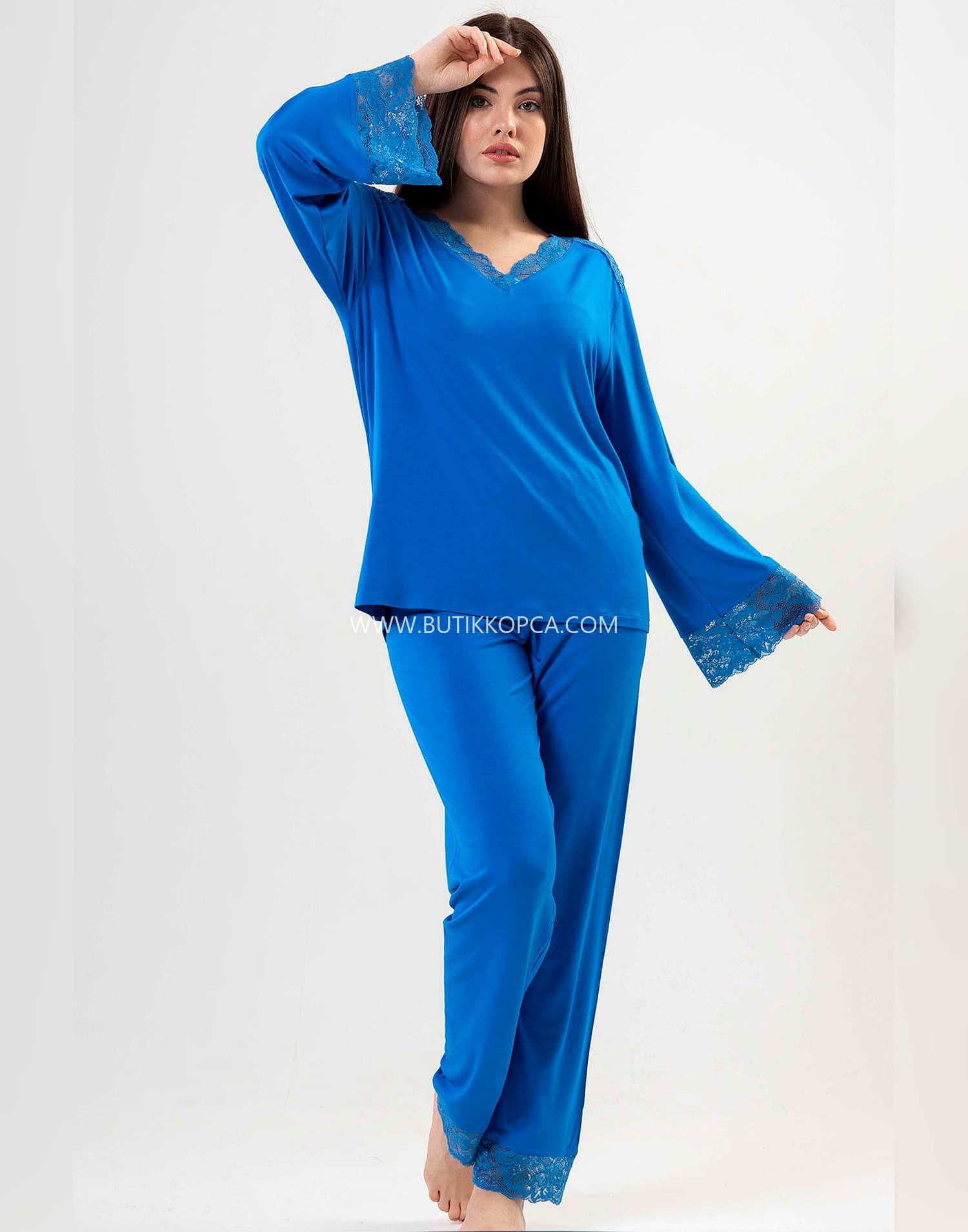 V Yaka Dantelli Uzun Kol Pijama Takım Saks - Görsel 3