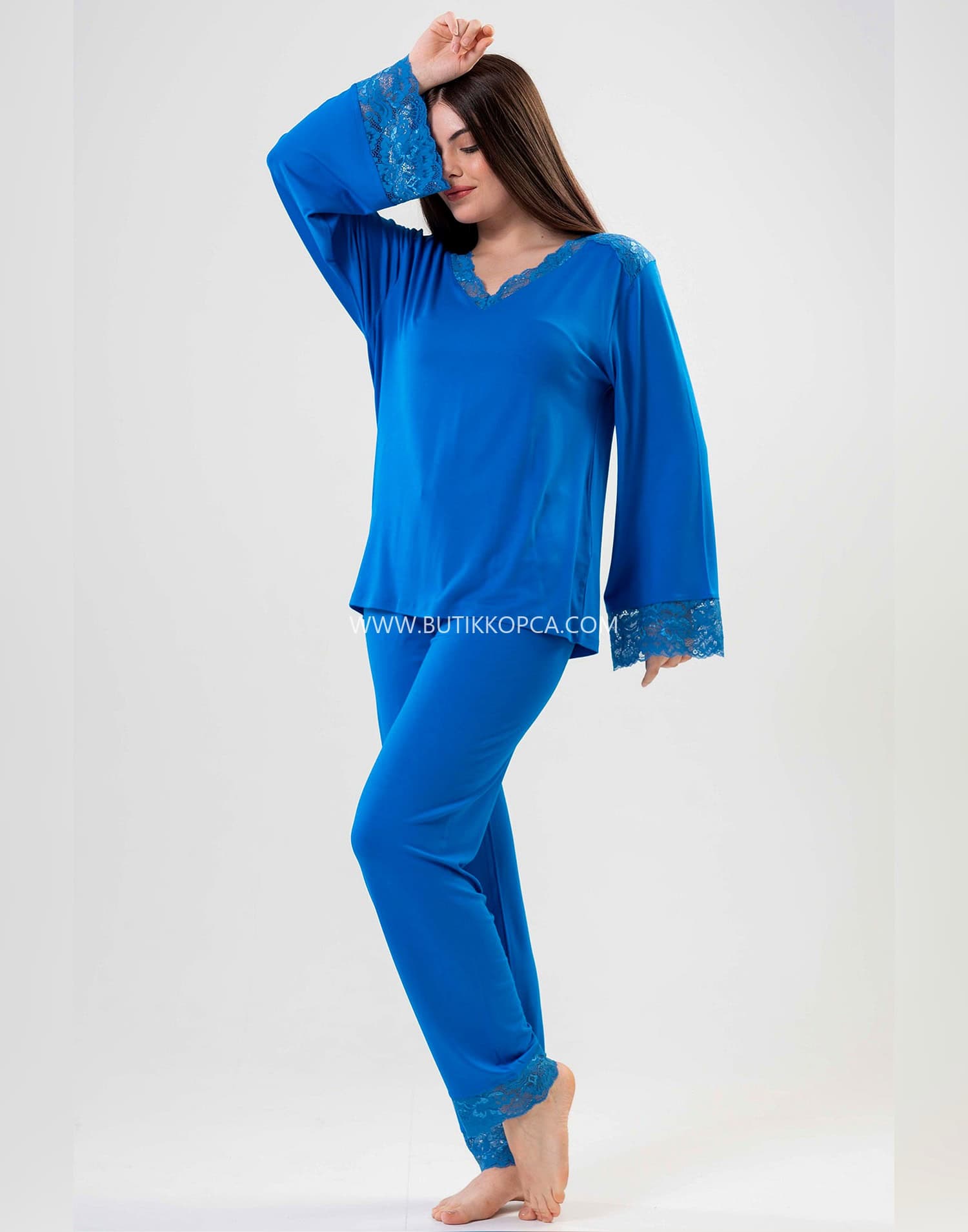 V Yaka Dantelli Uzun Kol Pijama Takım Saks - Görsel 4