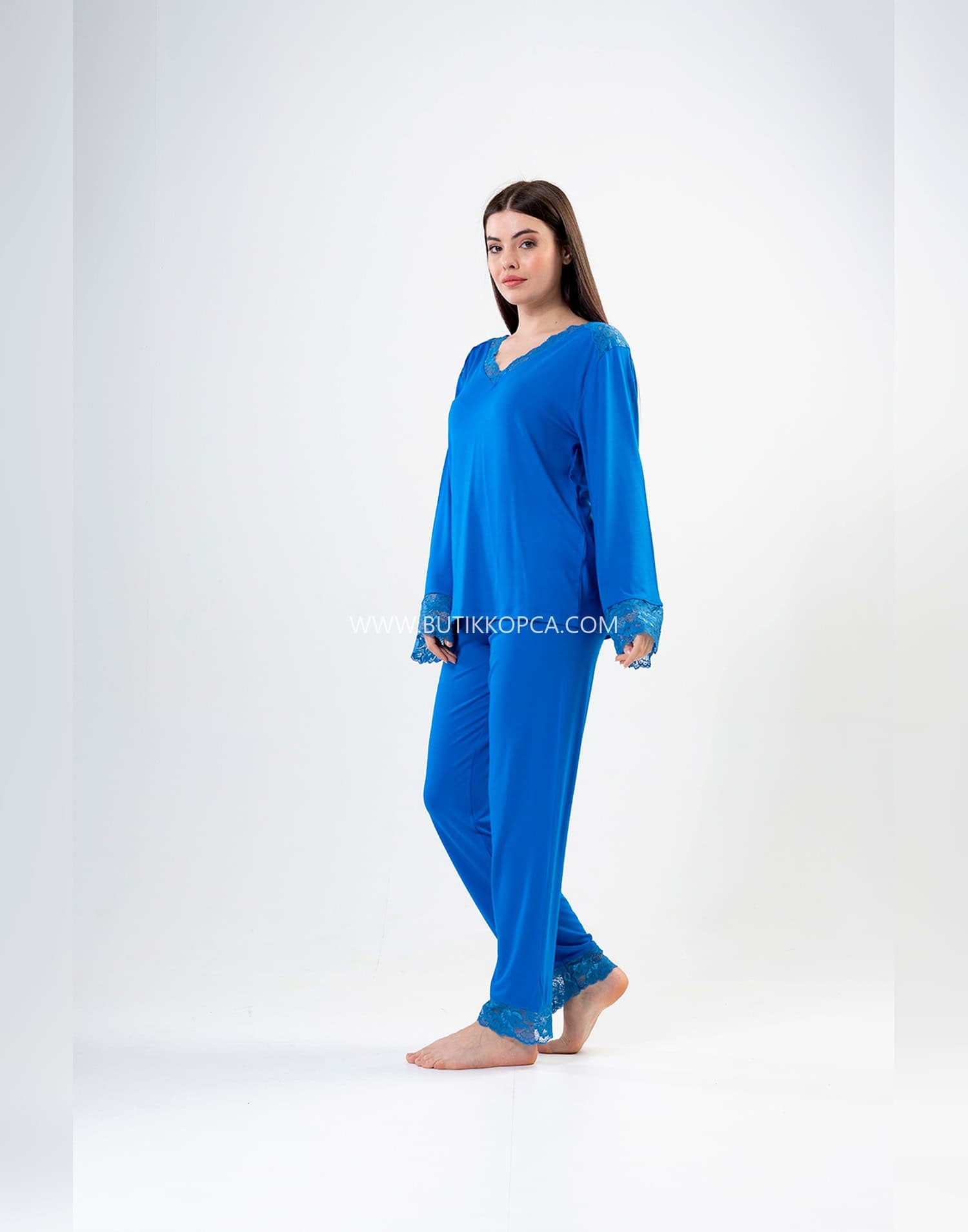 V Yaka Dantelli Uzun Kol Pijama Takım Saks - Görsel 5